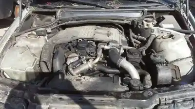 Veículo de Sucata bmw serie 3 berlina (e46) 320d do ano 2000 alimentado 204d1
