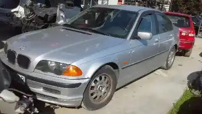 Veículo de Sucata bmw serie 3 berlina (e46) 320d do ano 2000 alimentado 204d1