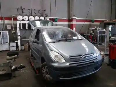 Veicolo di demolizione CITROEN XSARA PICASSO 1.6 HDi 90 LX Plus dell'anno 2006 alimentato 9HX