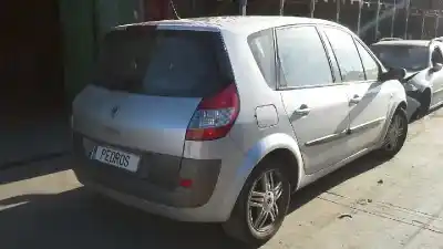 Veículo de Sucata renault scenic ii luxe privilege do ano 2005 alimentado f9q812