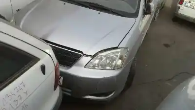 Sloopvoertuig toyota corolla (e12) 2.0 turbodiesel cat van het jaar 2002 aangedreven 1cdftv