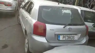 Sloopvoertuig toyota corolla (e12) 2.0 turbodiesel cat van het jaar 2002 aangedreven 1cdftv