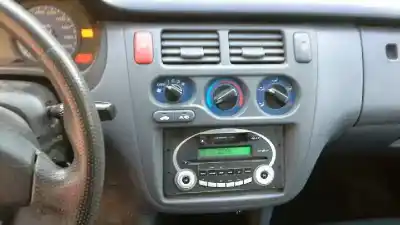 Veículo de Sucata honda hr-v (gh) 2wd do ano 1999 alimentado 76w1