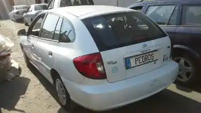 Sloopvoertuig kia rio rs berlina van het jaar 2005 aangedreven 