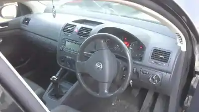 Scrapping Vehicle volkswagen golf v berlina (1k1) trendline of the year 2004 powered bca