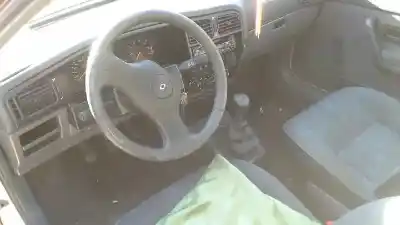 Vehicul casat renault 19 hatchback (b/c53) europa al anului 1994 alimentat 