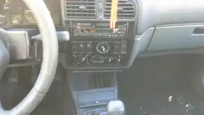 Vehicul casat renault 19 hatchback (b/c53) europa al anului 1994 alimentat 