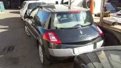 Veicolo di demolizione renault megane ii classic berlina luxe dynamique dell'anno 2004 alimentato f9q 800