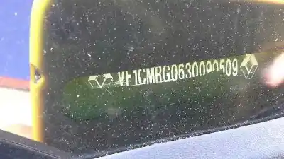 Veicolo di demolizione renault megane ii classic berlina luxe dynamique dell'anno 2004 alimentato f9q 800