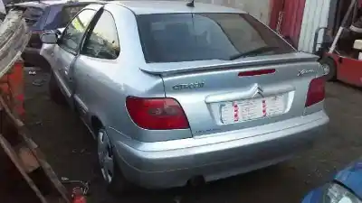 Veículo de Sucata citroen xsara coupe 1.4i vtr do ano 2002 alimentado kfxtu3jp