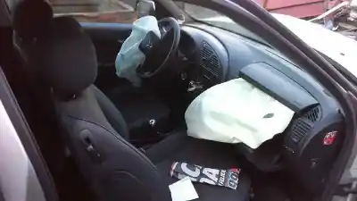 Veículo de Sucata citroen xsara coupe 1.4i vtr do ano 2002 alimentado kfxtu3jp