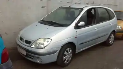 Здавання транспортного засобу RENAULT SCÉNIC I MONOSPACE (JA0/1_, FA0_) 1.9 dTi (JA1U) року 2003 потужний 
