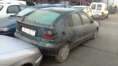 Sloopvoertuig renault megane i berlina hatchback (ba0) 1.9 dt rn van het jaar 1997 aangedreven 