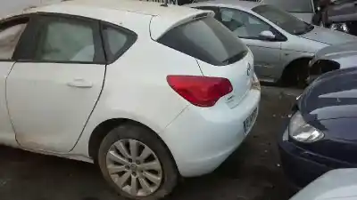 Veículo de Sucata opel astra j lim. enjoy do ano 2010 alimentado a17dtr