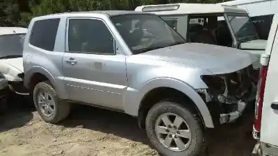 Veículo de Sucata MITSUBISHI MONTERO (V60/V70) * do ano 2000 alimentado 