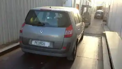 Veículo de Sucata renault scenic ii luxe privilege do ano 2004 alimentado k9k729