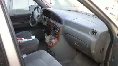 Veículo de Sucata kia carnival td ls do ano 2001 alimentado j3