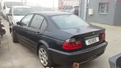 Vehicul casat bmw serie 3 berlina (e46) 320d al anului 2001 alimentat 204d1