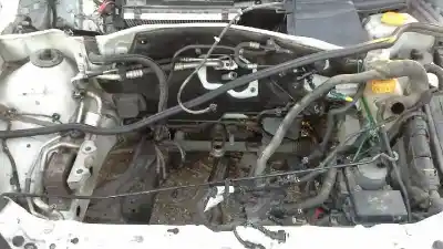 Veicolo di demolizione opel corsa c silverline dell'anno 2006 alimentato z13dt