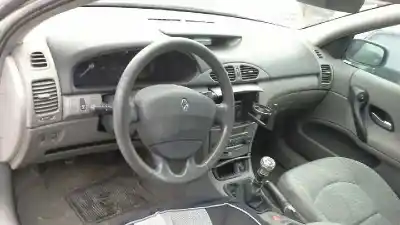 Здавання транспортного засобу renault                                            laguna ii (bg0)                                                                                                                                                                                                                                            authentique                                                                                                                                                                                                                                                року 2003 потужний f9q750