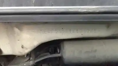 Veículo de Sucata kia carnival td ls do ano 2000 alimentado j3