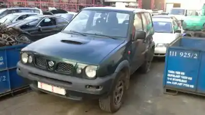 Vehículo de desguace NISSAN TERRANO/TERRANO.II (R20) SR del año 1998 con motor TD27TI