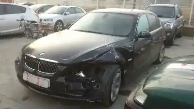 Sloopvoertuig bmw serie 3 berlina (e90) 330i van het jaar 2005 aangedreven n52