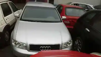 Veículo de Sucata audi                                               a4 berlina (8e)                                                                                                                                                                                                                                            2.0 20v cat (alt)                                                                                                                                                                                                                                          do ano 2001 alimentado alt