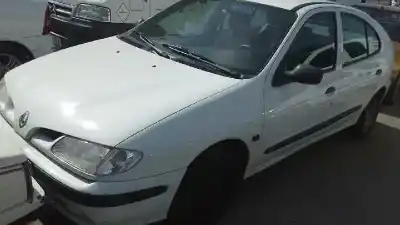Vehicul casat RENAULT MEGANE I BERLINA HATCHBACK (BA0) 1.6e Europa al anului 1998 alimentat K7M720