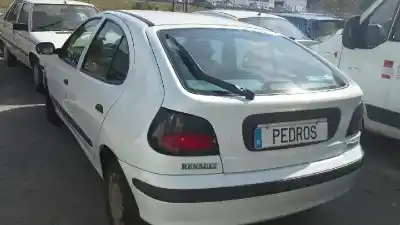Veículo de Sucata renault megane i berlina hatchback (ba0) 1.6e europa do ano 1998 alimentado k7m720