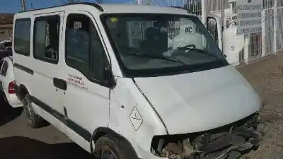 Veículo de Sucata renault master ii phase 2 bus mini - bus 9 - plazas l1h1 do ano 2002 alimentado g9u a7