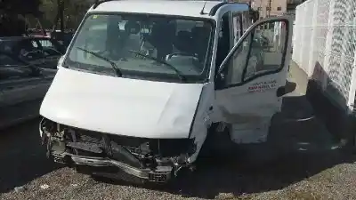 Veículo de Sucata renault master ii phase 2 bus mini - bus 9 - plazas l1h1 do ano 2002 alimentado g9u a7