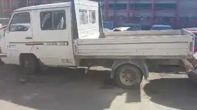 Veículo de Sucata nissan trade chasis con cabina doble do ano 1995 alimentado bd30d