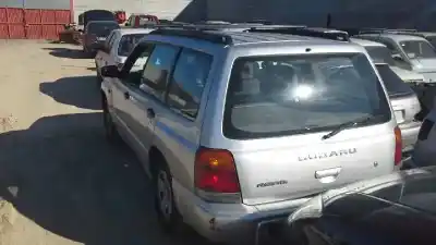 Veicolo di demolizione subaru forester s10 (sf) 2.0 glx dell'anno 1998 alimentato ej20