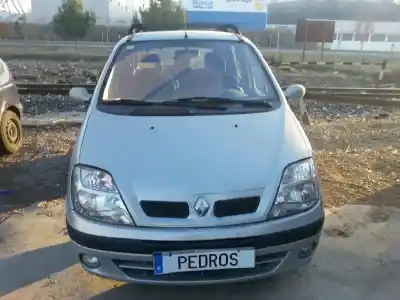 Scrapping Vehicle renault scenic (ja..) 1.9 dti diesel cat of the year 2000 powered f9q 7p