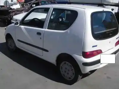 Véhicule à la ferraille fiat seicento (187) sx de l'année 2001 alimenté 187a1.000
