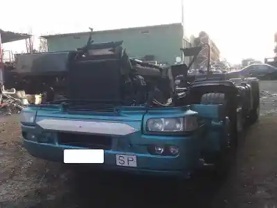 Vehicul casat renault premium 420 al anului 2004 alimentat 