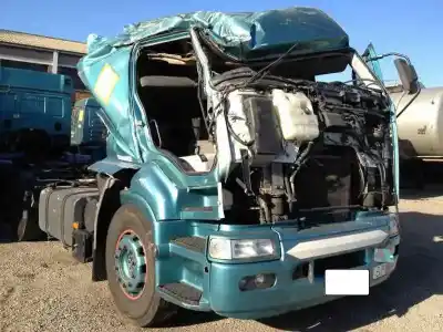 Vehicul casat renault premium 420 al anului 2004 alimentat 