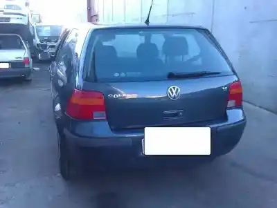 Véhicule à la ferraille volkswagen                                         golf iv berlina (1j1)                                                                                                                                                                                                                                      1.6 16v                                                                                                                                                                                                                                                    de l'année 1997 alimenté bcb