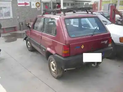 Veicolo di demolizione fiat panda 1.0 dell'anno 1980 alimentato a112b1.054
