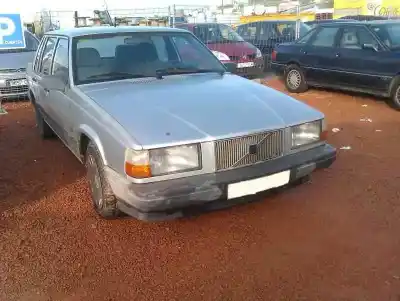 Здавання транспортного засобу VOLVO SERIE 740 BERLINA/FAMILIAR 2.3 року 1984 потужний D230I