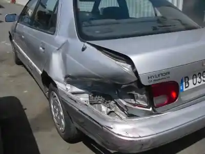 Véhicule à la ferraille HYUNDAI LANTRA (J1) 1.8 16V CAT de l'année 1995 alimenté G4CN