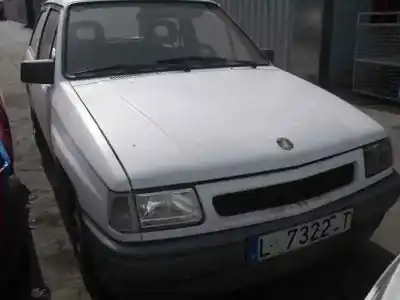 Vehicul casat opel corsa a 1.0 al anului 1990 alimentat 10s