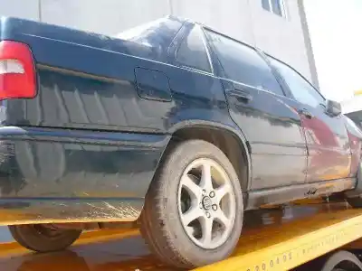 Véhicule à la ferraille volvo s70 berlina 2.5 turbodiesel de l'année 1996 alimenté d5252t