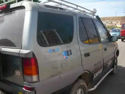 Veículo de Sucata tata safari  do ano 2000 alimentado 483dltc49