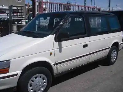 Sloopvoertuig chrysler voyager (es) 3.0 cat van het jaar 1990 aangedreven 6g72
