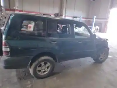 Veículo de Sucata mitsubishi montero (v60/v70) 3.2 di-d avance do ano 2000 alimentado 
