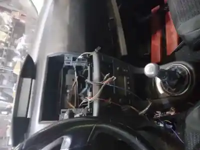 Veicolo di demolizione citroen c4 coupe vts dell'anno 2005 alimentato 9hydv6ted4