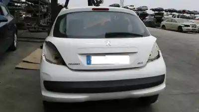 Veicolo di demolizione peugeot 207 1.4 hdi dell'anno 2007 alimentato 8hz