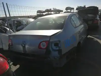 Veículo de Sucata volkswagen passat berlina (3c2) 2.0 tdi do ano 2006 alimentado bkp